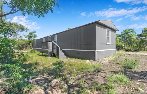 385 Will Rogers Dr, Spring Branch, TX, 78070-4250 | Card Image