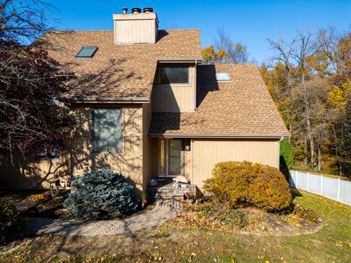 83 Brookview Ln, Valparaiso, IN, 46385-8963 | Card Image