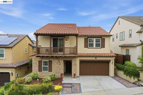 3871 Highpointe Ct, Dublin, CA, 94568-8818 | Card Image