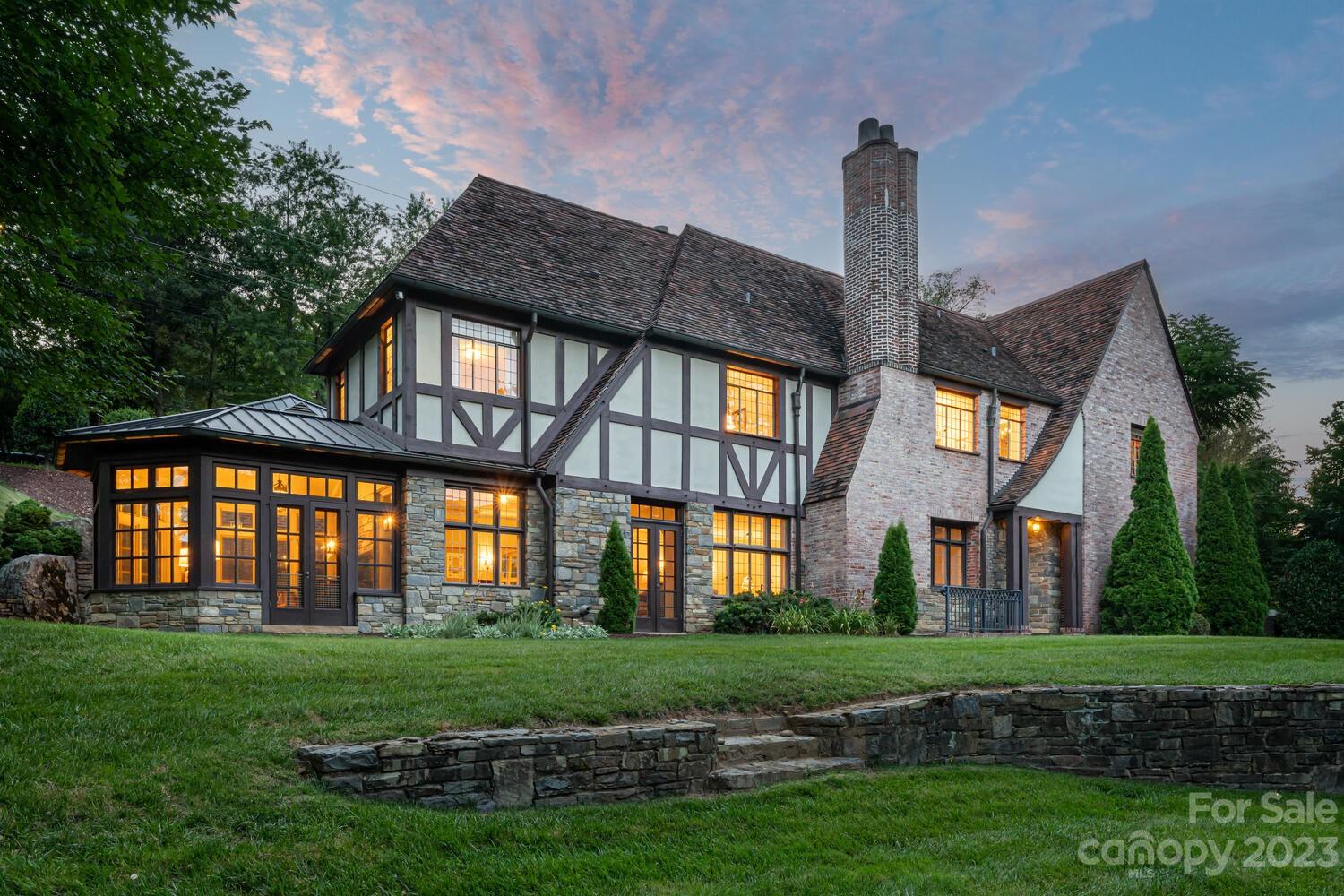 Kimberly Ave, Asheville, NC 28804