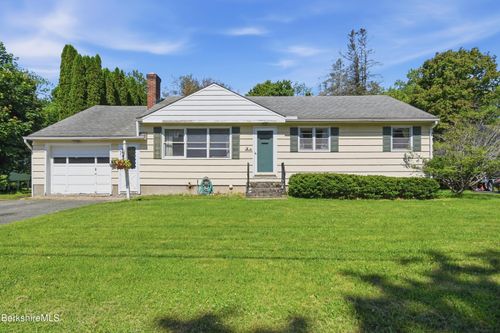 39 Meleca Ave, Pittsfield, MA, 01201 | Card Image