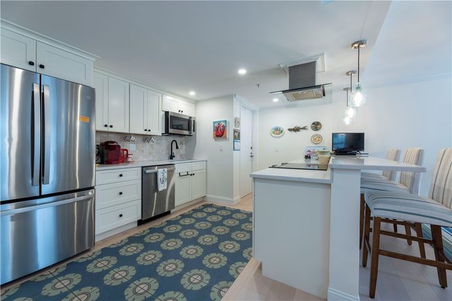 APT-1 - 53 Conanicus Ave, Condo with 2 bedrooms, 2 bathrooms and 2 parking in Jamestown RI | Image 15