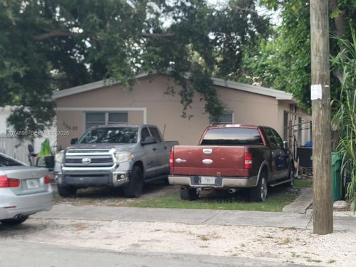 1120 Ne 111th St, Miami, FL, 33161-7623 | Card Image