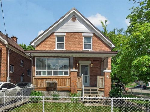 2 Herlan Ave, Kitchener, ON, N2G4K3 | Card Image