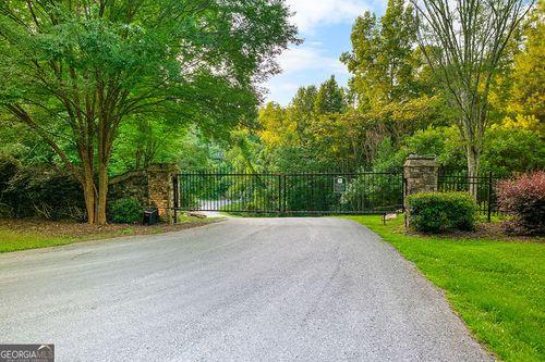 135 Red Oak Trl, East Ellijay, GA, 30540-3591 | Card Image