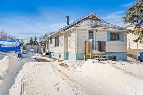 109 Burns Ave W, Melfort, SK, S0E1A0 | Card Image