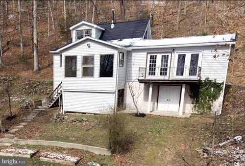 2932 Kerns School Rd, SPRINGFIELD, WV, 26763-9645 | Card Image