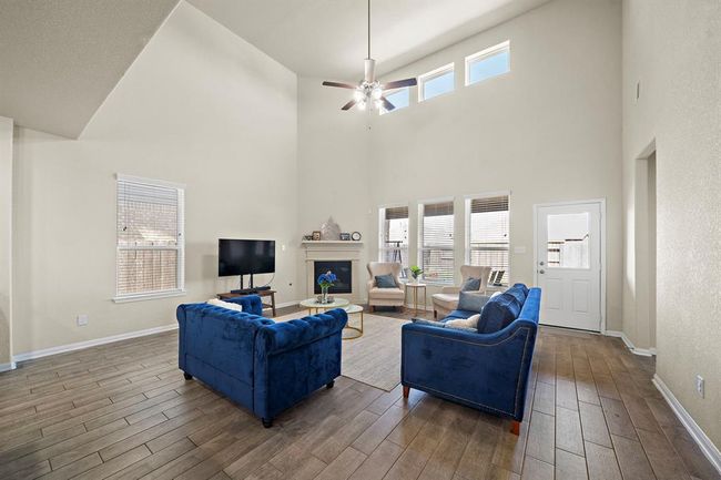 32610 Dew Crest St, House other with 4 bedrooms, 3 bathrooms and 2 parking in Fulshear TX | Image 6