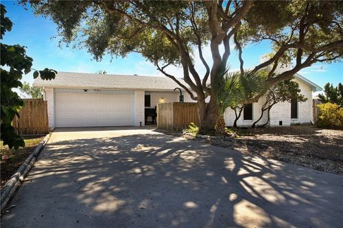 15730 Escapade St, Corpus Christi, TX, 78418-6439 | Card Image