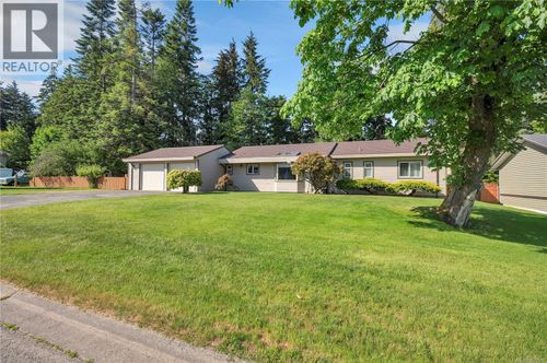 330 Cottonwood Dr, Campbell River, BC, V9W6P5 | Card Image