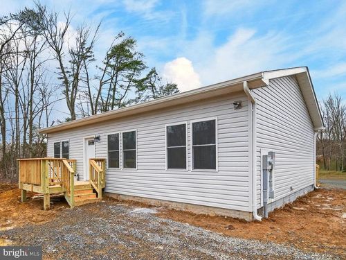875 Buffalo Ridge Rd, Augusta, WV, 26704-8000 | Card Image