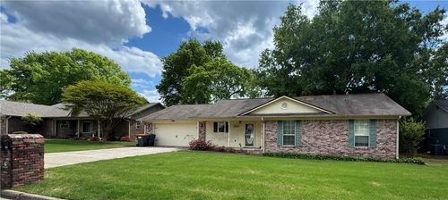 1113 Ashwood Dr, Russellville, AR, 72801-6538 | Card Image