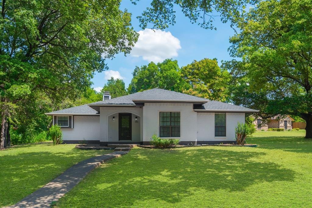 Pecan Creek St, Red Oak, TX 75154