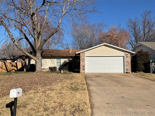 8709 E 135th Street S, Bixby, OK, 74008 | Card Image