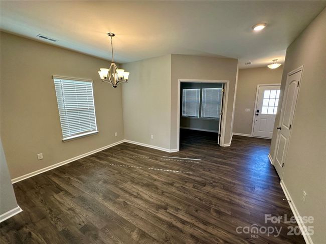 Dining Area | Image 19