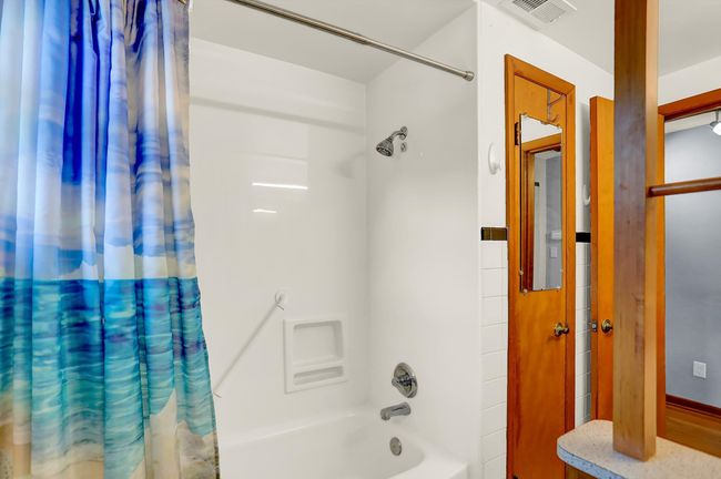 2220 E 7 Th St, House other with 2 bedrooms, 2 bathrooms and null parking in Anderson IN | Image 35