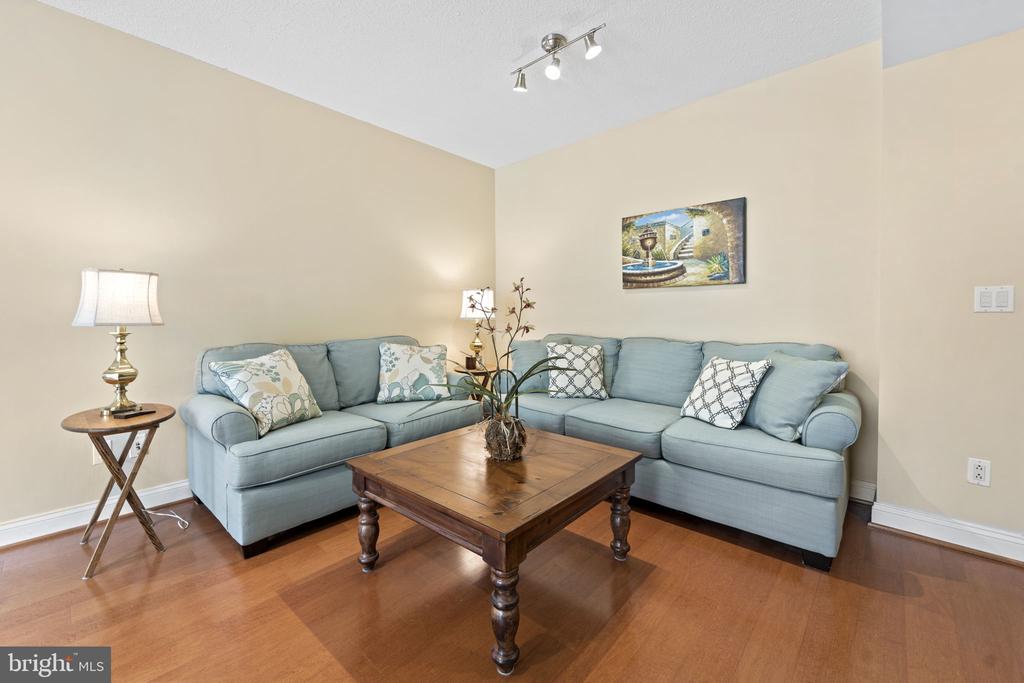 Residential in ARLINGTON 3