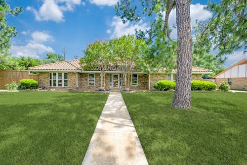 1038 Trophy Club Dr, Trophy Club, TX, 76262-5484 | Card Image