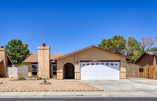 135 N American St, Ridgecrest, CA, 93555-3935 | Card Image