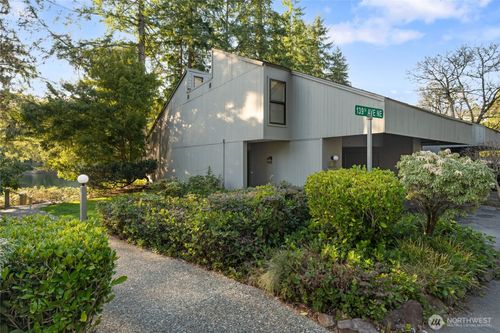 apt-64-6351 139th Pl Ne, Redmond, WA, 98052-4599 | Card Image