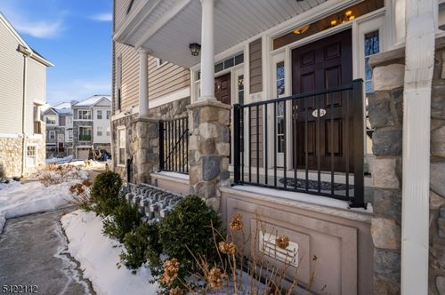 154 George Russell Way, Clifton, NJ, 07013-2683 | Card Image