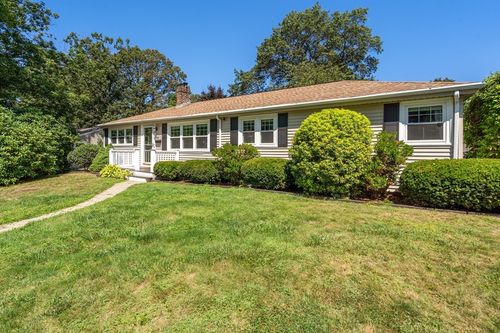 12 Thomas St, Walpole, MA, 02081-4112 | Card Image