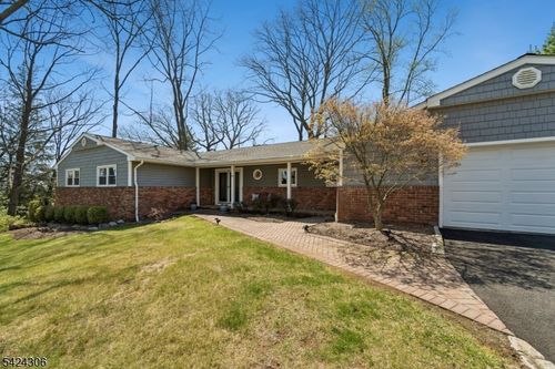 63 Blanchard Rd, South Orange, NJ, 07079-1342 | Card Image