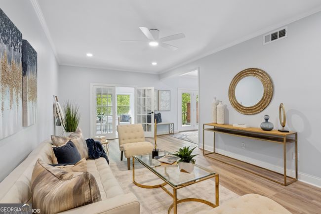 5273 Glenridge Dr, Townhouse with 3 bedrooms, 4 bathrooms and 2 parking in Sandy Springs GA | Image 13
