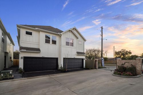 3923 Willowbend Point Dr, Houston, TX, 77025-2185 | Card Image