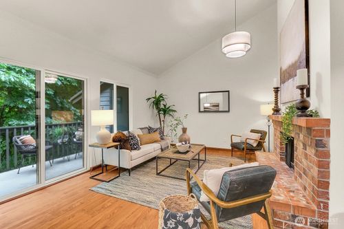 h302-12703 Ne 129th Ct, Kirkland, WA, 98034-3272 | Card Image