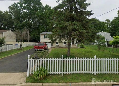 21 Madeline Ct, Helmetta, NJ, 08828-1117 | Card Image