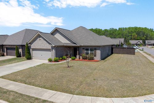 121 Sherwin Ave, Huntsville, AL, 35806-2190 | Card Image