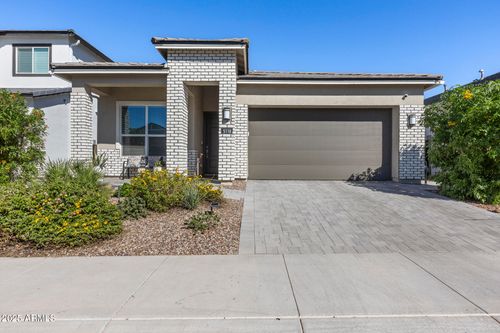 5110 E Village Dr, Scottsdale, AZ, 85254-0070 | Card Image