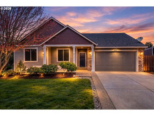 601 N 6th St, Carlton, OR, 97111 | Card Image