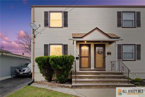 594 Ridgedale Ave, Woodbridge, NJ, 07095-3426 | Card Image