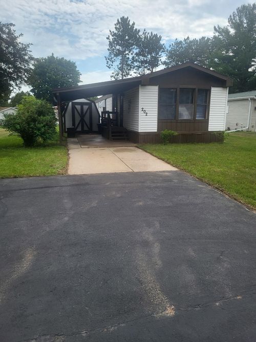 202-3325 Pierce Ave, Marinette, WI, 54143-4159 | Card Image