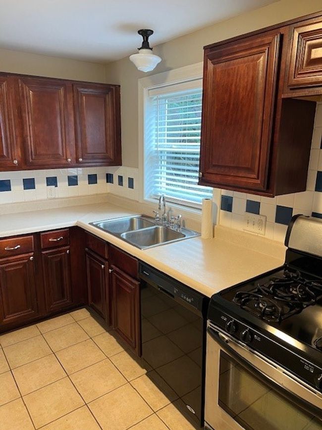 911 N Leverett Ave, House other with 2 bedrooms, 1 bathrooms and null parking in Fayetteville AR | Image 6