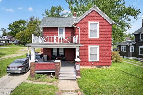 978 Wooster Rd N, Barberton, OH, 44203-1626 | Card Image