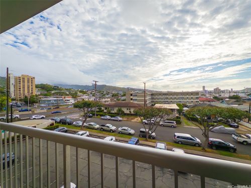 apt-306-1320 Alexander St, Honolulu, HI, 96826-1212 | Card Image