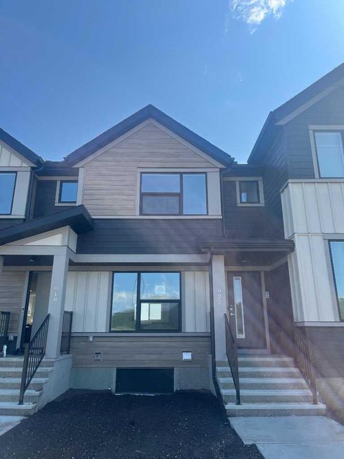 922 Wolf Willow Boulevard Se, Calgary, AB, T2X5R7 | Card Image