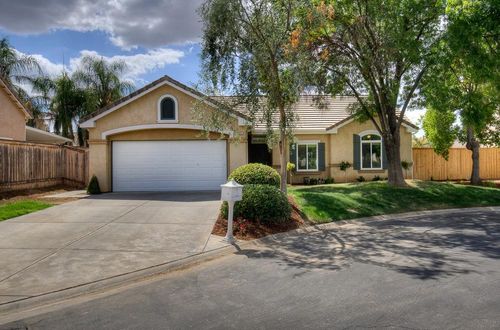 4861 N Crystal Springs Court, Clovis, CA, 93619 | Card Image