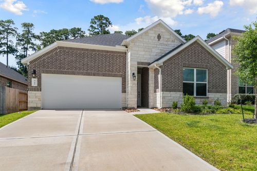 560 Newcomb Hollow Dr, Conroe, TX, 77304-2982 | Card Image