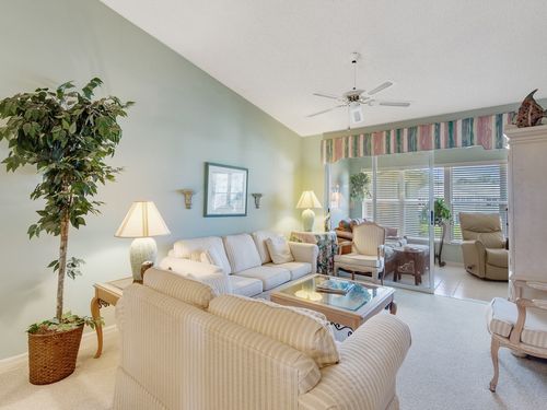 apt-203-655 W Lake Jasmine Cir, Vero Beach, FL, 32962-8513 | Card Image