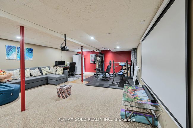 10 Cupola Crt, House attached with 4 bedrooms, 2 bathrooms and 4 parking in Brampton ON | Image 27