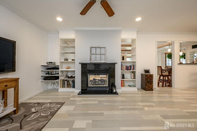 14 Temple Ter, House other with 3 bedrooms, 2 bathrooms and null parking in Lawrence NJ | Image 14
