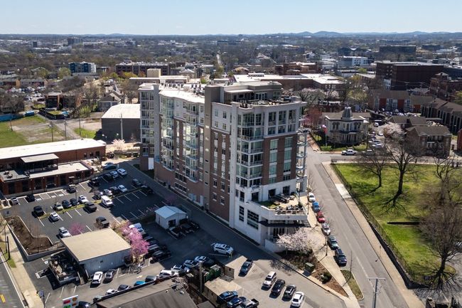 APT-407 - 20 Rutledge St, Condo with 3 bedrooms, 4 bathrooms and 2 parking in Nashville TN | Image 9