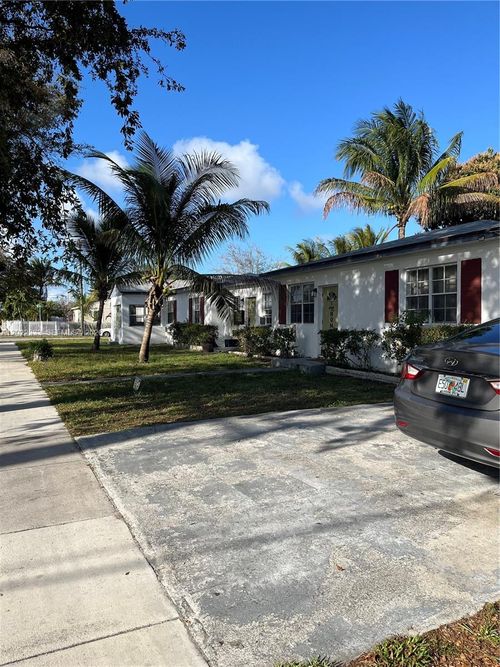 14155 Ne 14th Ave, North Miami, FL, 33161-3046 | Card Image