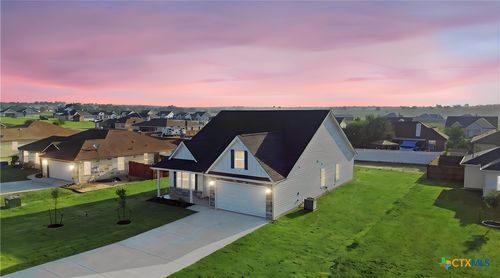 130 Merion Ln, La Vernia, TX, 78121-3976 | Card Image