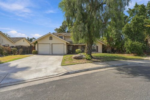 2766 Burl Court, Hanford, CA, 93230 | Card Image