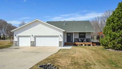 3532 Kingsford Drive, Bismarck, ND, 58504 | Card Image